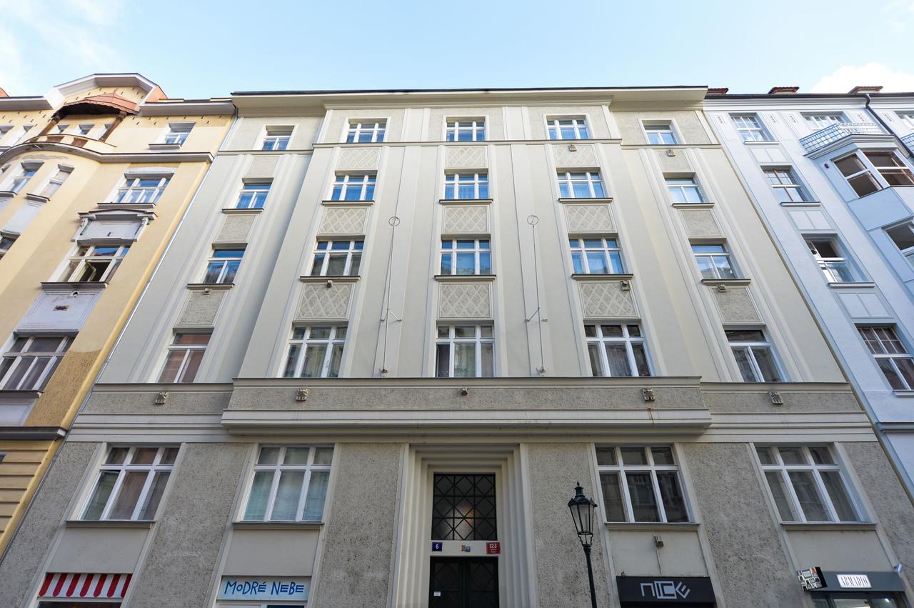 Old Town Sq. Apartment Praag Buitenkant foto