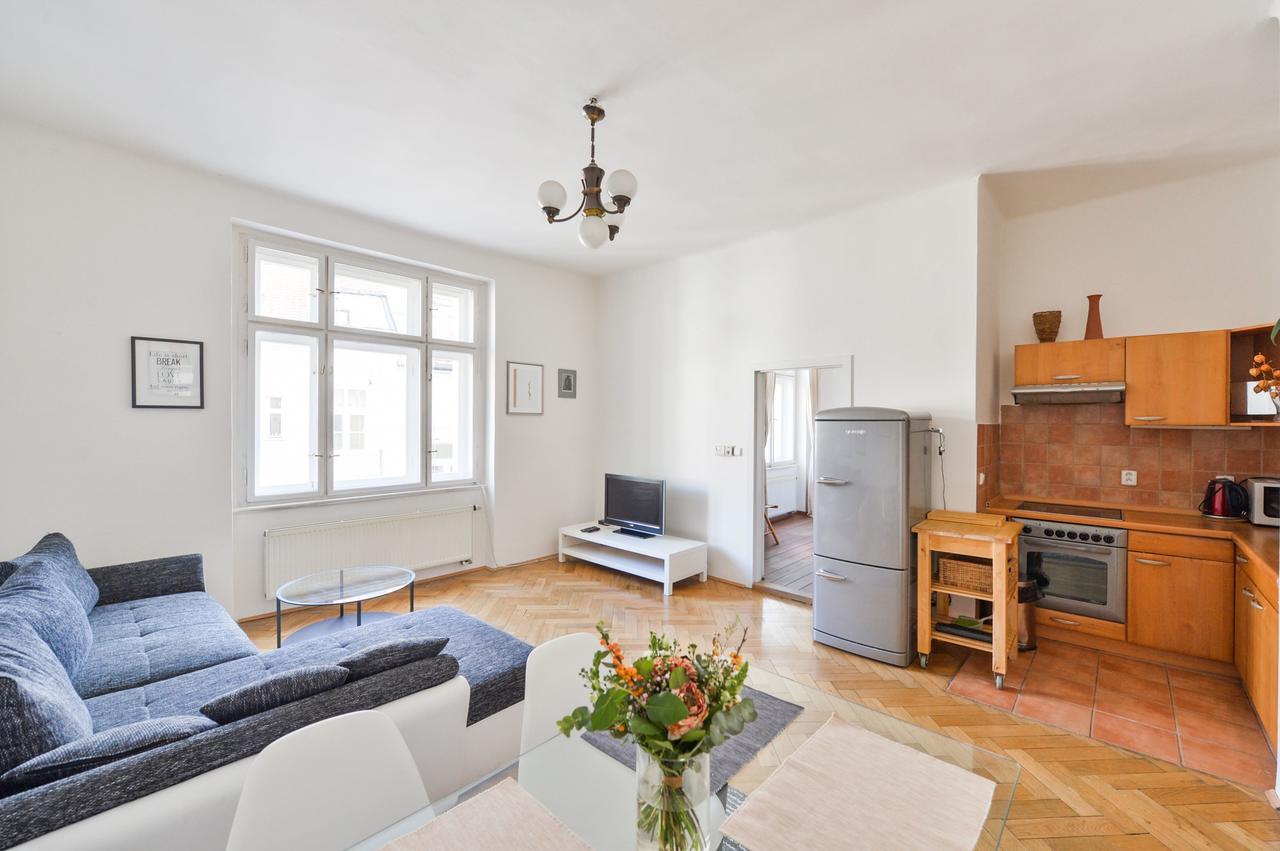 Old Town Sq. Apartment Praag Buitenkant foto